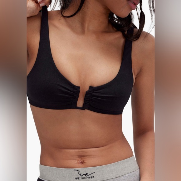 Ahead of the curve scoop bralette NWOT black - Picture 1 of 3